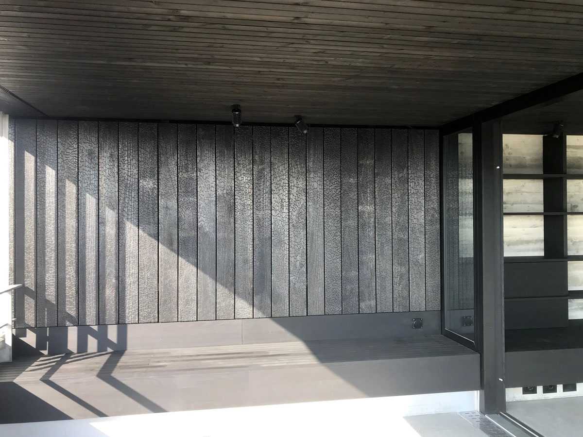 riehen-wohnhaus-huerzeler-holzbau-accoya-beton-wand